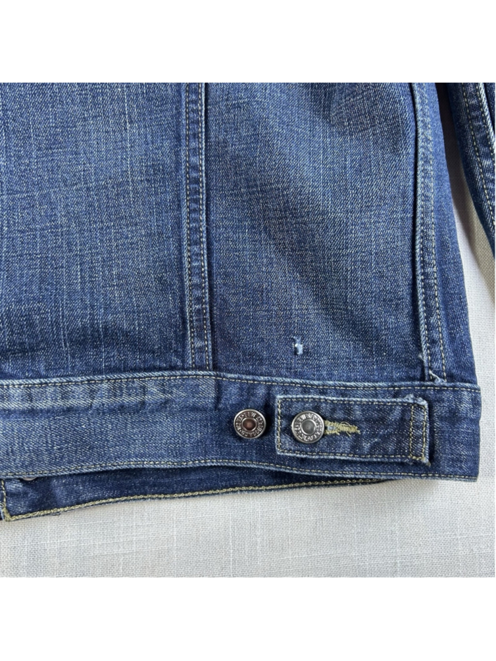 Levi Strauss & Co. Dark Blue Jean Trucker Jacket, Button Front, Pockets, XL - Picture 10 of 11